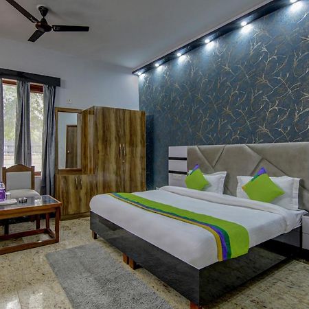 Treebo Sai Village, Manesar Гургаон Экстерьер фото
